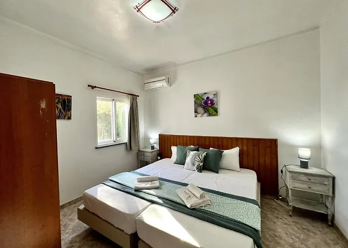 Formosa 3 With Pool By Homing Tavira