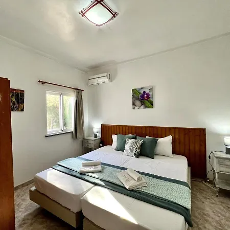 Formosa 3 With Pool By Homing Tavira