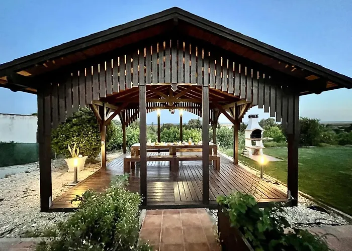 Formosa 3 With Pool By Homing Daire